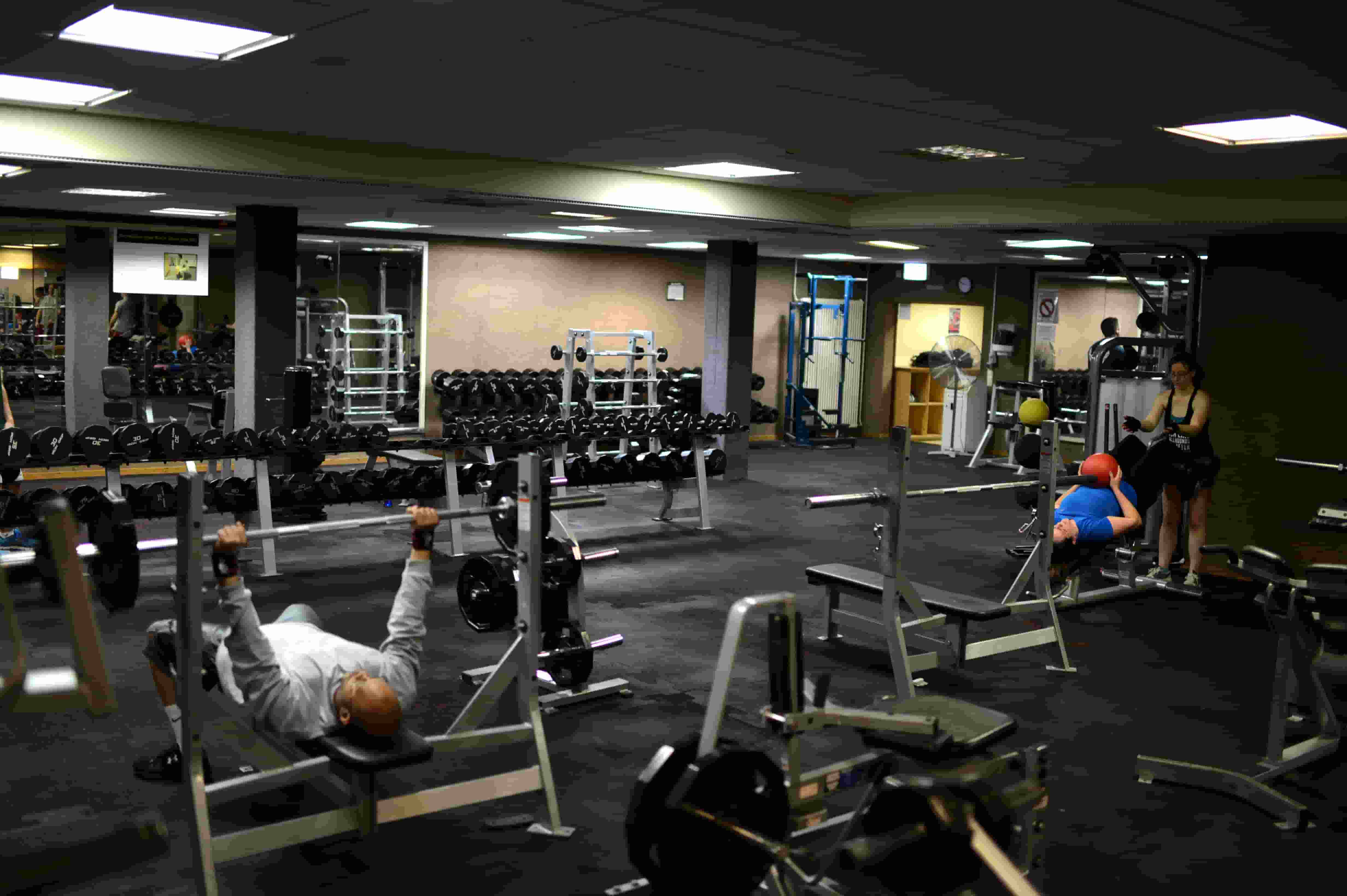 Tujuh Latihan untuk Membantu Anda Membina Otot dengan Pantas dan Mencapai Fizikal yang Hebat